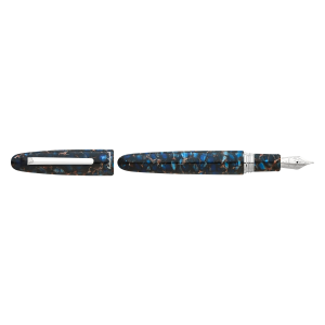ESTIE OVERSIZE NOUVEAU BLUE / PALLADIUM TRIM FOUNTAIN PEN
EF, F, M, B, Stub 1.1, EF Flex, F Flex, Journaler, Scribe, Needlepoint